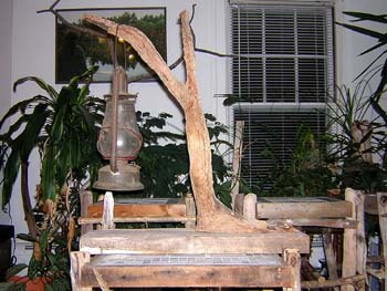 Antique lantern holder 3